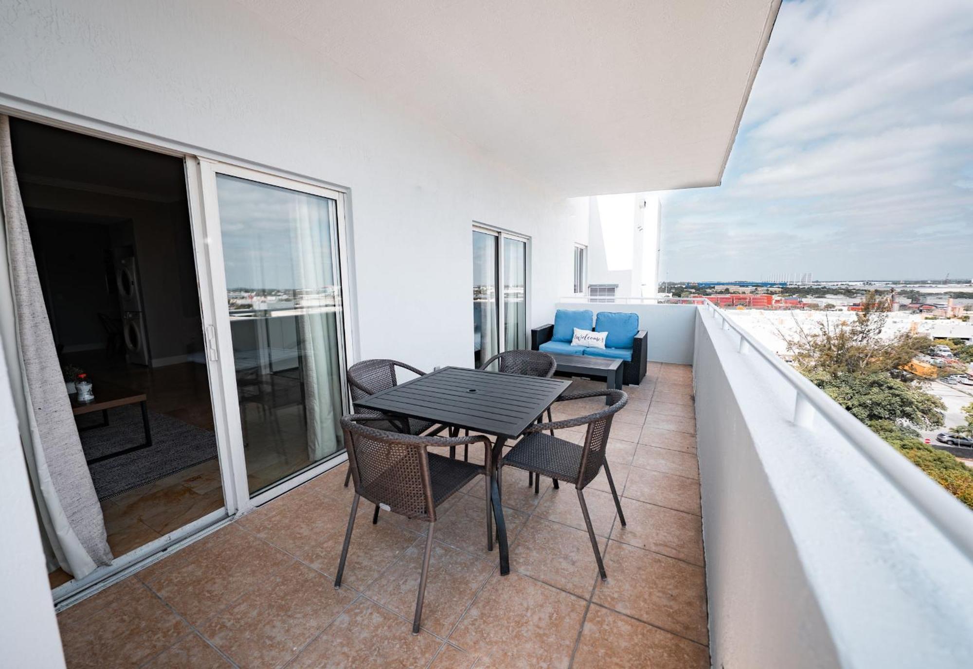 Nuvo Suites Hotel - Miami Doral Sweetwater Exterior photo